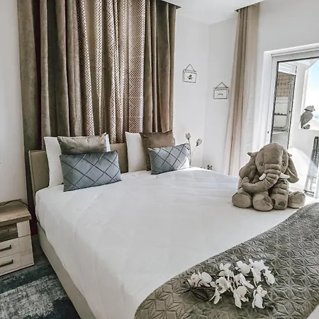 Rocha Vista Mar Dubai * Portimão