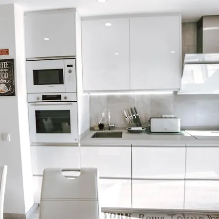 Rocha Vista Mar Dubai Apartment *