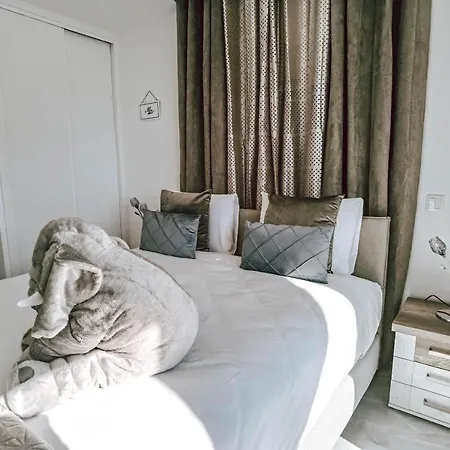 Apartment Rocha Vista Mar Dubai *