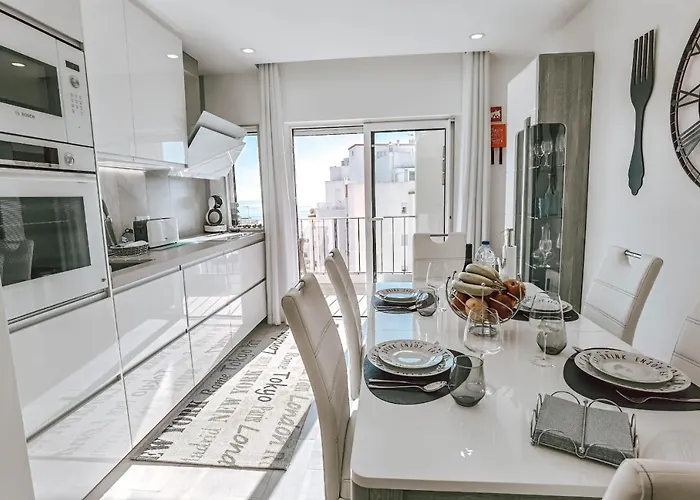 Rocha Vista Mar Dubai Apartment